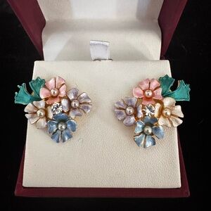 Vintage Floral Clip-on Earrings